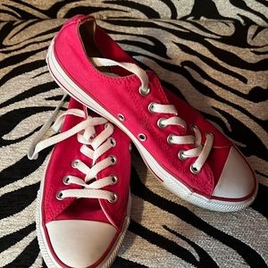 Hot pink Converse